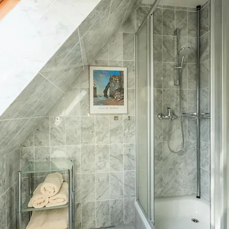 Sonnenburg Ruegen * Breege